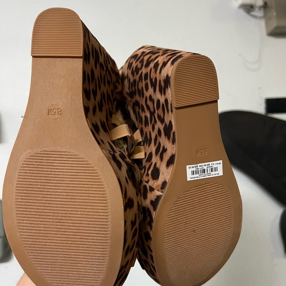 Torrid Wedges - Picture 4 of 4